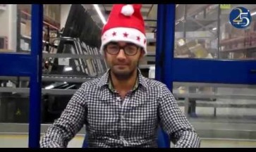 Dai dipendenti Target Sinergie Buon Natale e Felice Anno nuovo. Di lavoro.